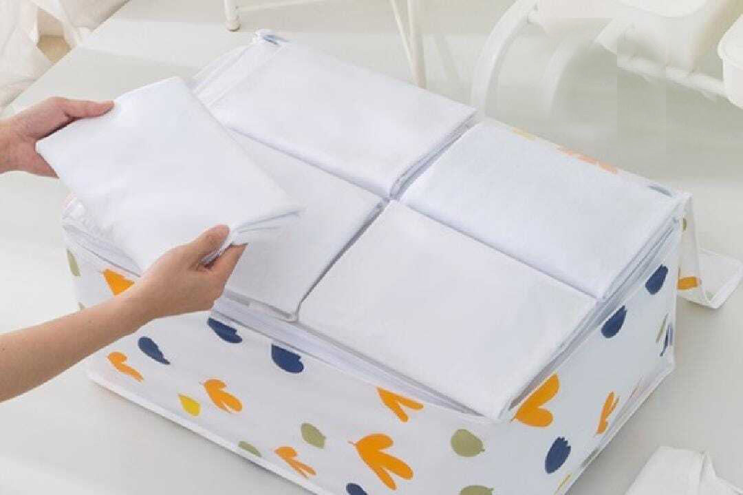 Blenzza Deco™ Multipurpose Washable Blanket Storage Bag (Random Design will come)